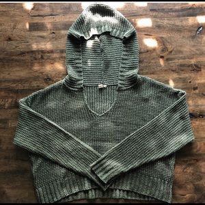 super cute knit crop sweater!